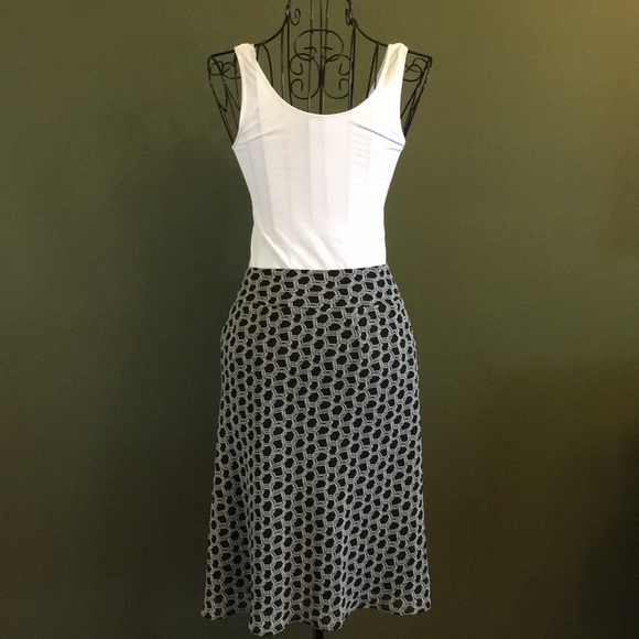 Ann Taylor skirt - Picture 3 of 3